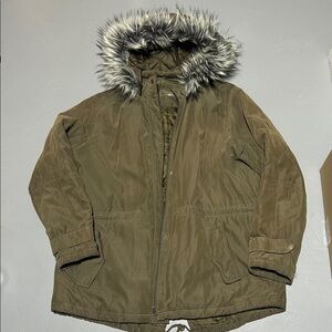 Women’s Coat with Quilted Interior and Fur Hood (Women’s XL)